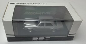 Street Weapon 1:64 BSC Mercedes Benz 300SEL zilver
