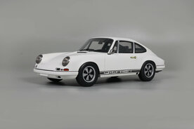 GT Spirit 1:18 Porsche 911 R Grand Prix white 1967. Verwacht 11-2026 - te reserveren