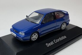 Seat Collection 1:43 SEAT Cordoba 1993 blauw metallic