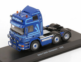 Atlas 1:43 MAN F2000 Germany blauw 1995, trekker in blisterverpakking