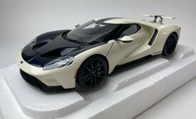 Autoart 1:18 Ford GT 2022 '- 1964 Prototype Heritage Edition Wimbledon wit