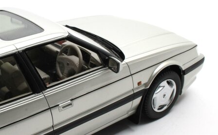 Cult Models 1:18 Rover 827 Vitesse pulsar silver 1988-1989. binnenkort leverbaar