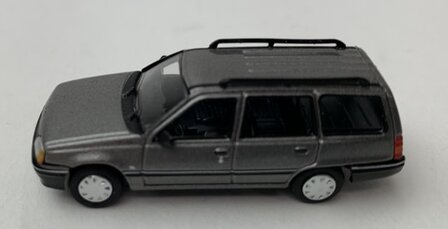 Premium Classixxs 1:87 Opel Kadett E Caravan 1989 grijs