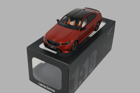 GT Spirit 1:18 BMW M5 Peable Beach orange. Levering 12-2025