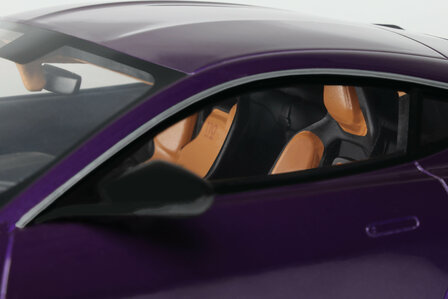 GT Spirit 1:18 Aston Martin Valour purple 2023. Levering 12-2025