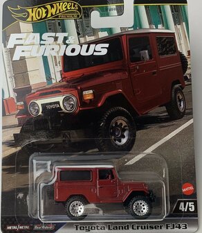 Hotwheels 1:64 Toyota Land Cruiser FJ43 rood/ wit - Fast &amp; Furios 4/5