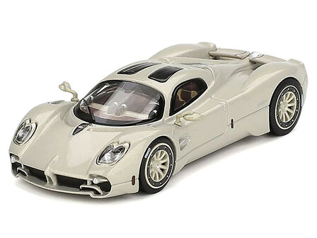 BBR 1:64 Pagani Utopia Presentation Grigio Rinascimento Silver 2023