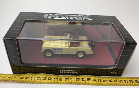 Matrix 1:43 Land Rover 109 Bell Aurens longnose open geel. Individueel genummerd  - Limited 100 pcs