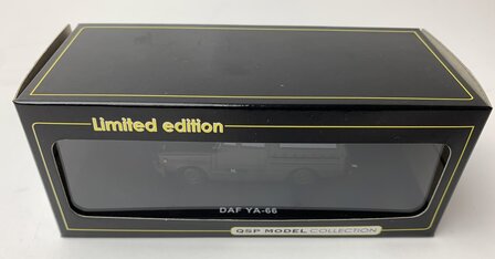 Golden Oldies 1:43 Daf YA-66 dicht legergroen resin model