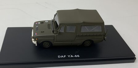 Golden Oldies 1:43 Daf YA-66 Marechaussee legergroen resin model - in QSP verpakking
