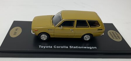 Golden Oldies 1:43 Toyota Corolla Stationwagon geelbruin  - resin model - Limited 100 pcs