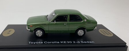Golden Oldies 1:43 Toyota Corolla KE30 2-d Sedan groen  - resin model - Limited 100 pcs