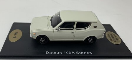 Golden Oldies 1:43 Datsun 100A Station wit - resin model - Limited 100 pcs