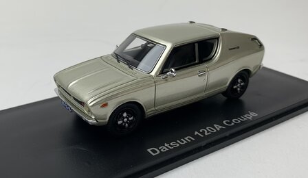 Golden Oldies 1:43 Datsun 120A Coupe zilver resin model - Limite