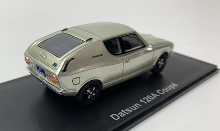 Golden Oldies 1:43 Datsun 120A Coupe zilver resin model - Limite