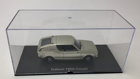 Golden Oldies 1:43 Datsun 120A Coupe zilver resin model - Limite