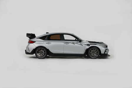 Otto Mobile 1:18 Honda Civic Type R Mugen Group B Mate silver 2024. Levering 12-2025