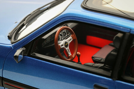 Otto Mobile 1:18 Peugeot 205 1.9 GTI Le Mans Miami Blue 1991. Levering 09-2025