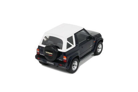 Otto Mobile 1:18 Suzuki Vitara Cabrio JLX Deep Blue Pearl Metallic 1994. Levering 09-2025