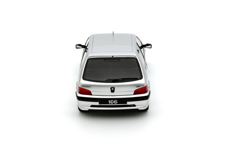 Otto Mobile 1:18 Peugeot 106 Quiksilver Gris Quartz 2000. Levering 10-2025