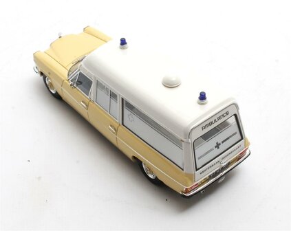 Matrix 1:43 Mercedes Benz V114 Visser ambulance Westerbaan Dedemsvaart &#039;68-&#039;73. Verwacht Q3