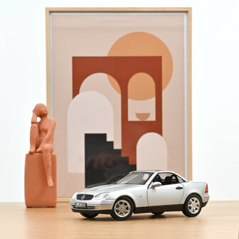 Norev 1:18 Mercedes Benz SLK 1996 Brillant Silver 2024. Levering 09-2025