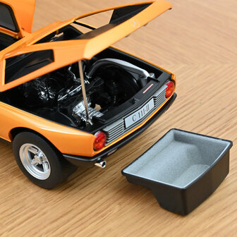 Norev 1:18 Mercedes Benz C 111 / II 1970 Weissherbs metallic. Leering 09-2025