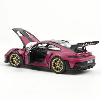 Norev 1:18 Porsche 911 GT3 RS w/Weissach Pack 2022 Ruby Star. Levering 09-2025