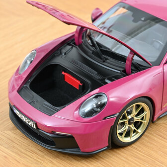 Norev 1:18 Porsche 911 GT3 2021 Ruby Star Neo. Levering 09-2025