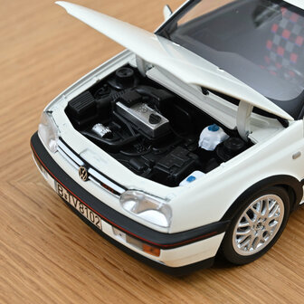 Norev 1:18 Volkswagen Golf GTI 1996 Candy White. Levering 09-2025