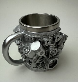 Mok V8 