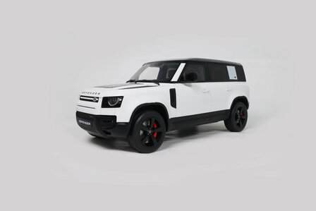 GT Spirit 1:12 Land Rover Defender 110 P400X 2021 wit. Levering 03-2026