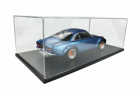 GT Spirit 1:8 Renault - Alpine A110 1800 Groupe 4 blue 1973 incl showcase. Levvering 02-2026
