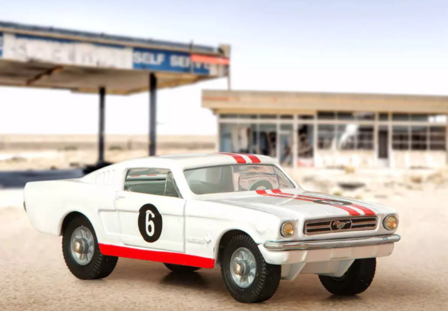 Corgi Club Model 1:45 Ford Mustang Fastback Coupe Competition Model - No 325