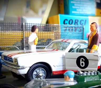 Corgi Club Model 1:45 Ford Mustang Fastback Coupe Competition Model - No 325