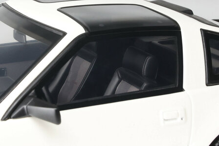 Otto Mobile 1:18 Nissan 300ZX Turbo (Z31) Shiro Edition White Pearl 234 1988. Levering 09-2025