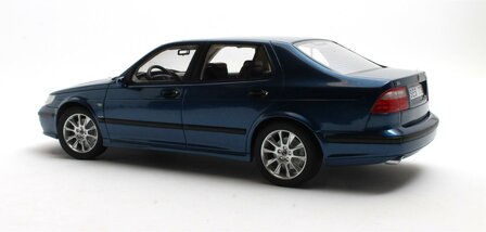 Cult Models 1:18 Saab 9-5 Turbo Aero Midnight blue metallic 1998