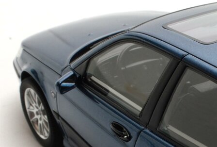 Cult Models 1:18 Saab 9-5 Turbo Aero Midnight blue metallic 1998