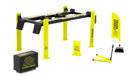 Tarmac 1:64 Garage Tools set Student Driver- PARTS64, excl. auto