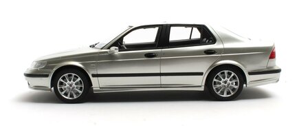 Cult Models 1:18 Saab 9-5 Turbo Aero silver metallic 1998