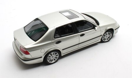 Cult Models 1:18 Saab 9-5 Turbo Aero silver metallic 1998