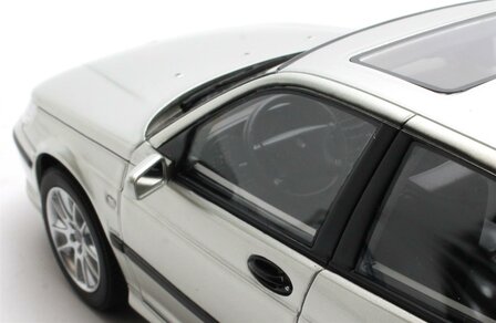 Cult Models 1:18 Saab 9-5 Turbo Aero silver metallic 1998