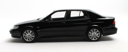 Cult Models 1:18 Saab 9-5 Turbo Aero zwart 1998