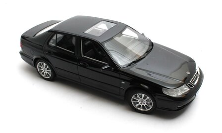 Cult Models 1:18 Saab 9-5 Turbo Aero zwart 1998