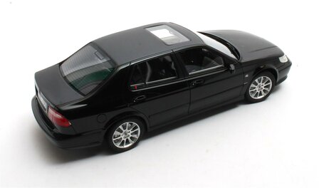 Cult Models 1:18 Saab 9-5 Turbo Aero zwart 1998