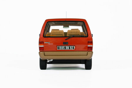 Otto Mobile 1:18 Renault Espace 2000 TSE Rouge Cornaline 1984. Levering 11-2025