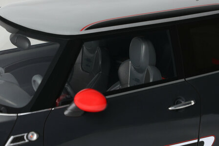 Otto Mobile 1:18 Mini Cooper JCW GP2 R56 Thunder Grey Metallic 2012. Levering 12-2025