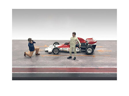 American Diorama 1:43 Race Day Metal Figure set no 1 - set 2 figuren