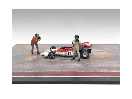 American Diorama 1:43 Race Day Metal Figure set no 2 - set 2 figuren