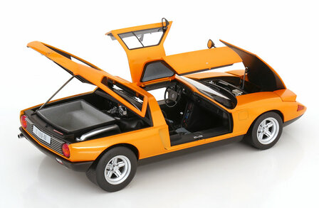 Norev 1:18 Mercedes Benz C 111 / II 1970 Weissherbs metallic